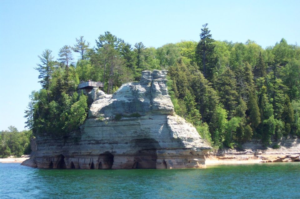 Pictured Rocks National Lakeshore Pet Policy