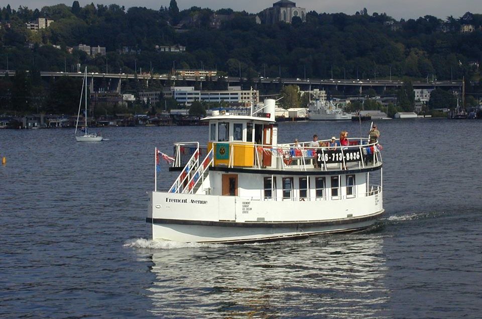 Seattle: Seattle Ferry Service Sunday Ice Cream Cruise