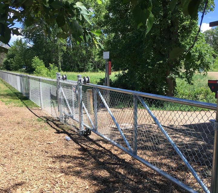 Winnipeg: Maple Grove Dog Park